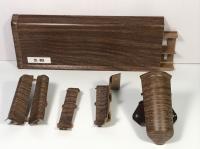 Плинтус Deconika 70 291 заглушка орех