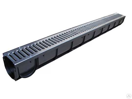 Лоток пластиковый 130х100х1000мм с оцинк. решеткой